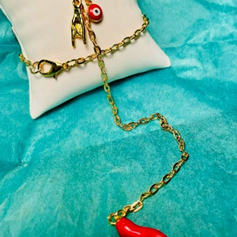 Lucky Horn & Hand Drop Necklace